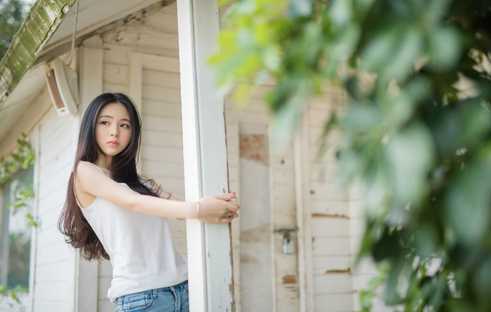 “我孟达算不上忠臣。”孟达闻言，冷笑一声道：“如果将军还想继续愚忠的话，那就请将军自便，下次若再想找刘璋拼命，末将绝不拦你。”